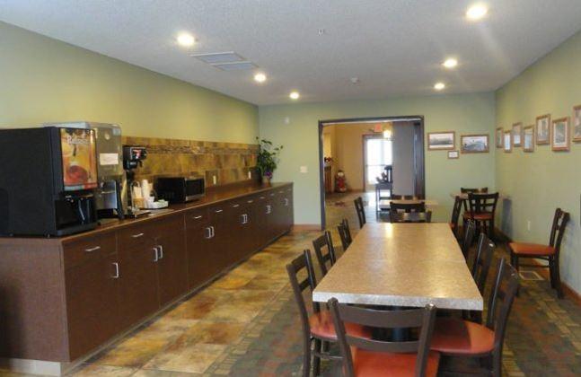 Canby Inn And Suites Екстериор снимка